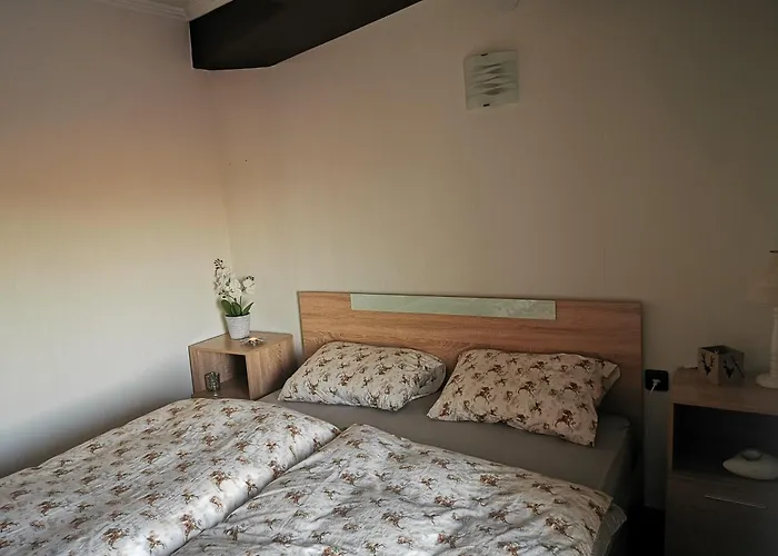 Private In Snezhanka Apartment